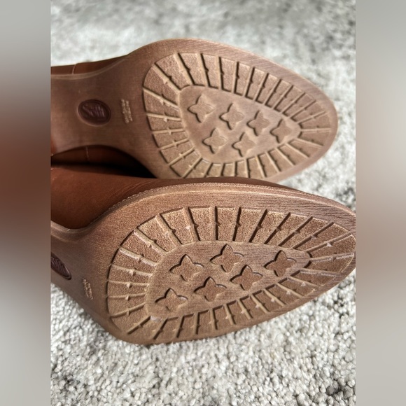 Ankle boots in brown - Picture 6 of 8